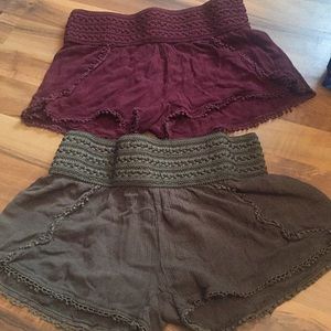 2 pairs of  loose shorts